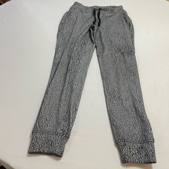 Lululemon Ready To Rulu Pant Jogger Running Leopard Jacquard White Black Size 4 - Picture 1 of 7